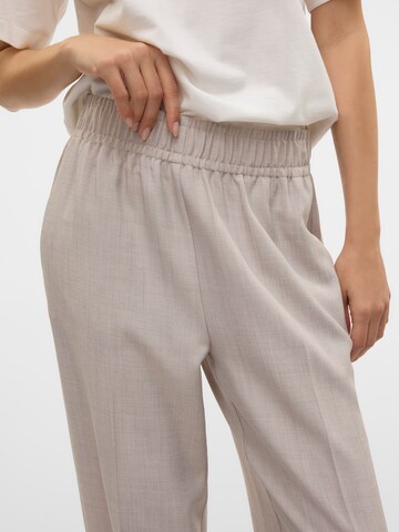 VERO MODA Loose fit Trousers 'VMCASSIDY' in Grey