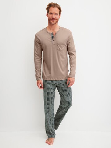 CALIDA Pyjama lang 'EDITION 85' in Bruin