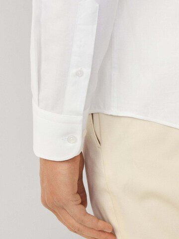 Comfort fit Camicia di Hackett London in bianco