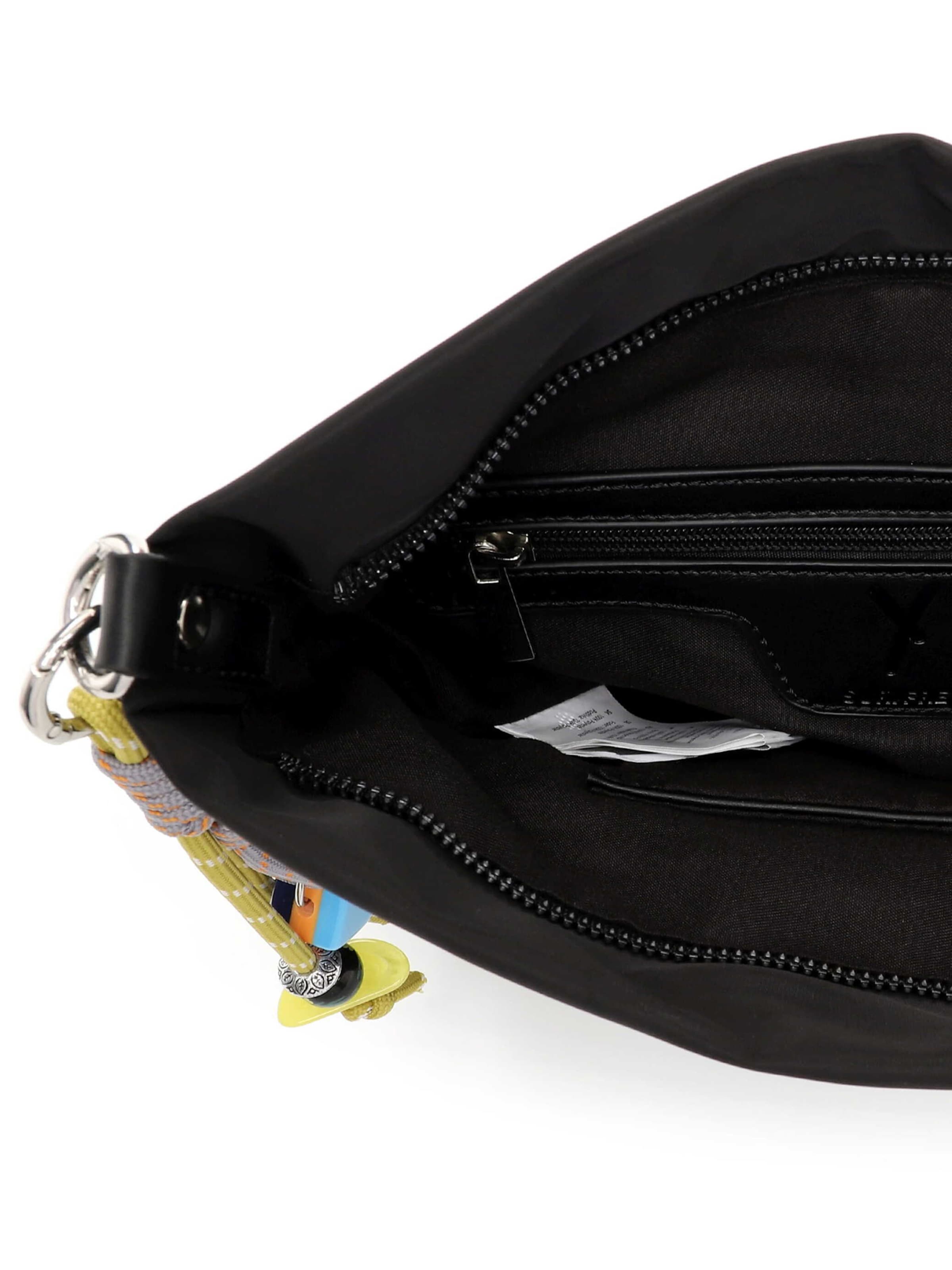 Suri Frey Olkalaukku 'Sissy' värissä musta