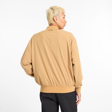 new balance Sweater in Beige