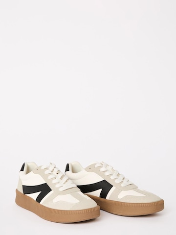 Friends Like These Низкие кроссовки в Серый