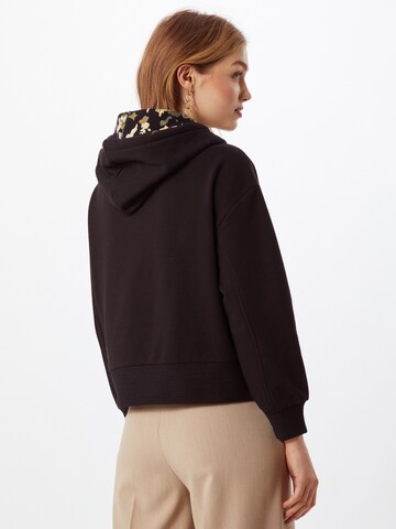 s.Oliver Sweatshirt in Black