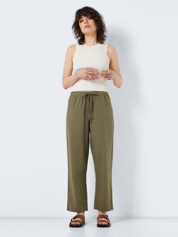 Noisy may Loose fit Pants 'ANNE BERRY' in Green