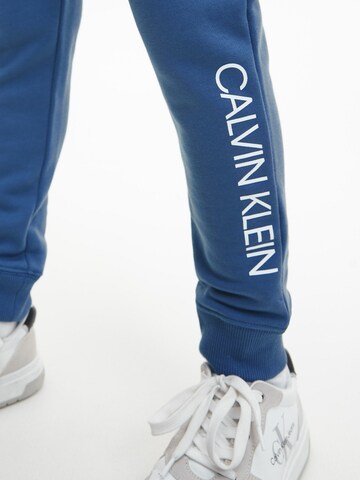 Calvin Klein Jeans Tapered Pants in Blue