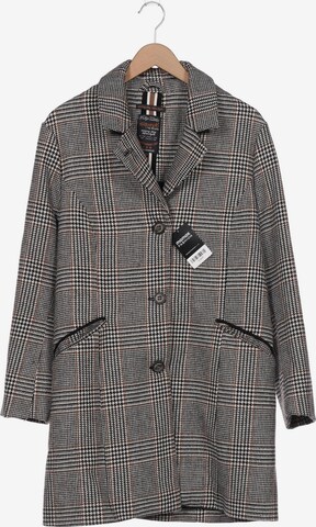 s'questo Jacket & Coat in XL in Black: front