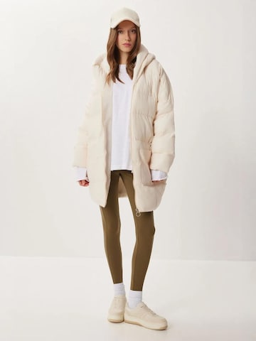 Happiness İstanbul Winterjas in Wit
