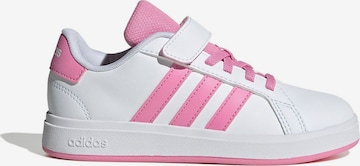 ADIDAS SPORTSWEAR Urheilukengät 'Grand Court 2.0' värissä valkoinen: etupuoli