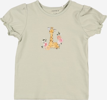 NAME IT T-shirt 'JEANE' i grön: framsida