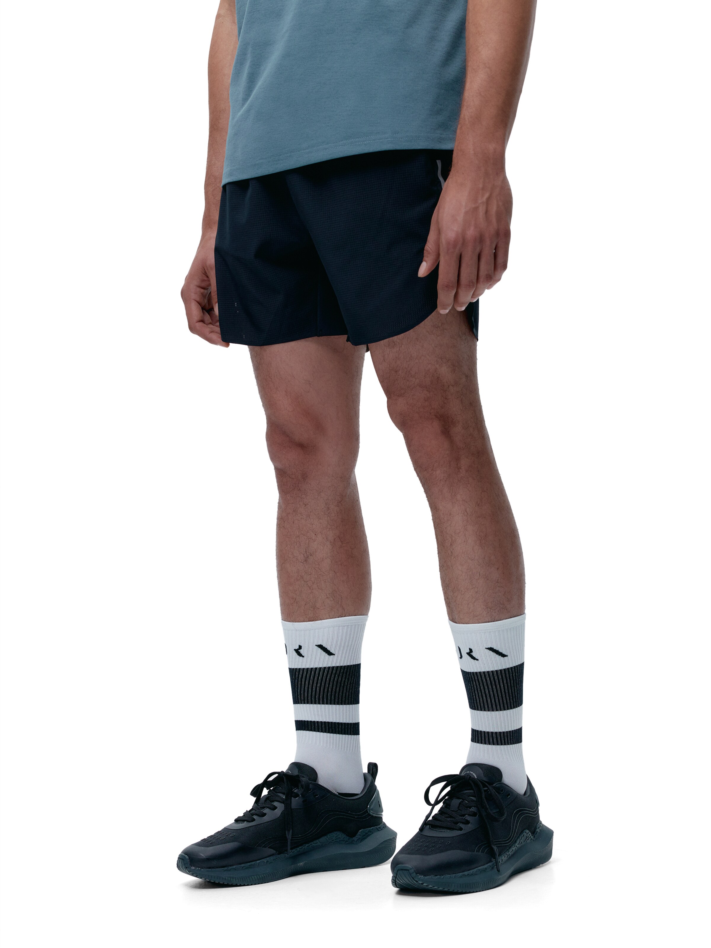 Born Skinny Sporthose 'Souss' in Schwarz: Vorderseite