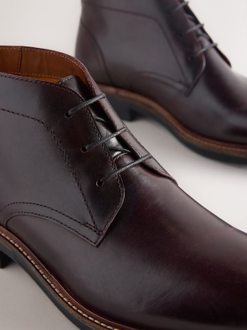 Next - Botas con cordones en marrón