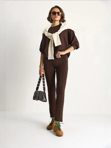 Bianco Lucci - Fato de jogging em castanho