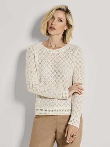 MADELEINE Pullover in Weiß: Vorderseite