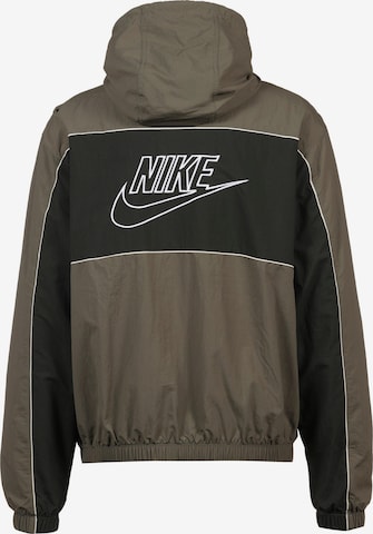 Nike Sportswear Giacca di mezza stagione 'Club Athlete' in Cachi
