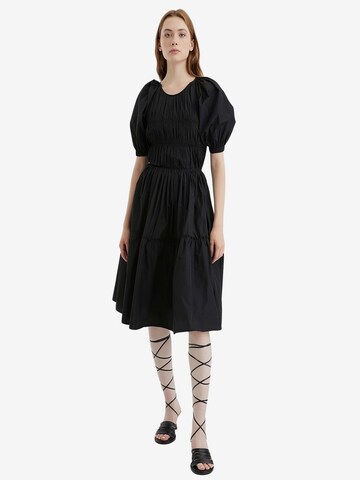 NOCTURNE Kleid in Schwarz