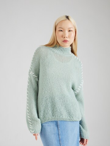 VILA Sweater 'CHOCA' in Green: front