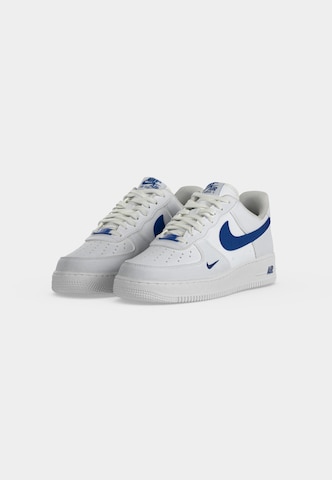 Baskets basses 'Air Force 1 '07' Nike Sportswear en blanc