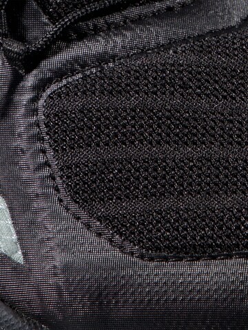 MAMMUT Flats in Black