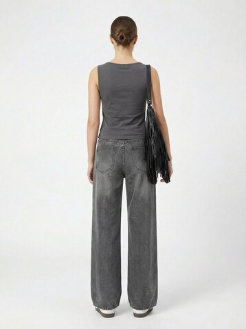 studioselect Top 'Asya' in Bruin