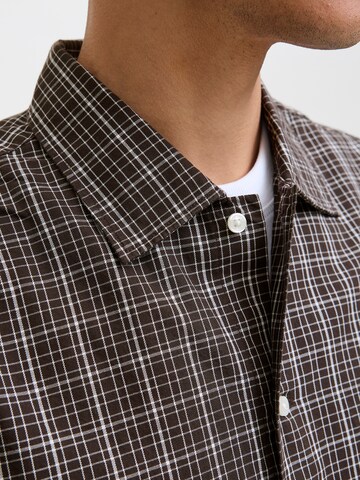 JACK & JONES Comfort fit Button Up Shirt 'JORAustin' in Brown