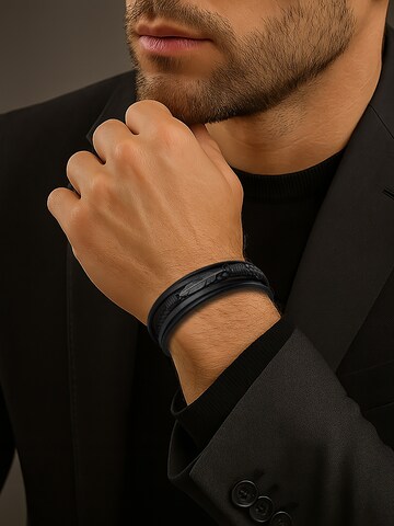 UNIQAL Bracelet in Black