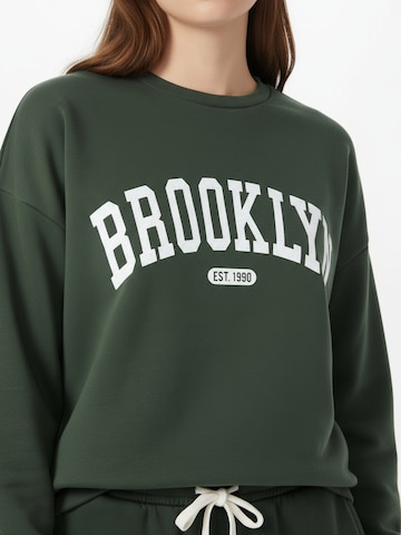 studioselect Свитшот 'Joy' в Зеленый