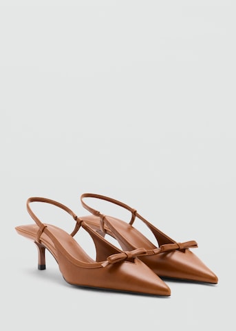 Décolleté sling 'SUSA' di MANGO in marrone