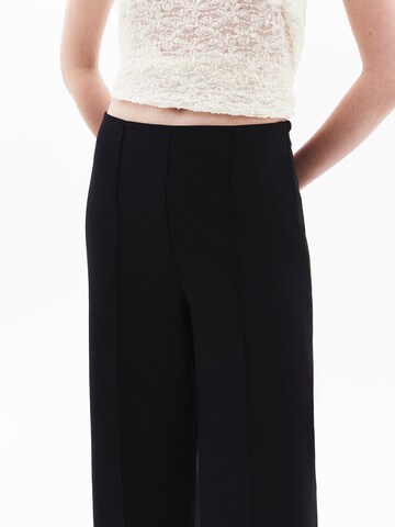 Loosefit Pantalon à plis OXXO en noir