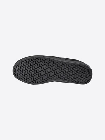 VAUDE Sports shoe 'AM Moab Gravity Mid' in Black