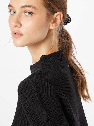 s.Oliver Sweater in Black