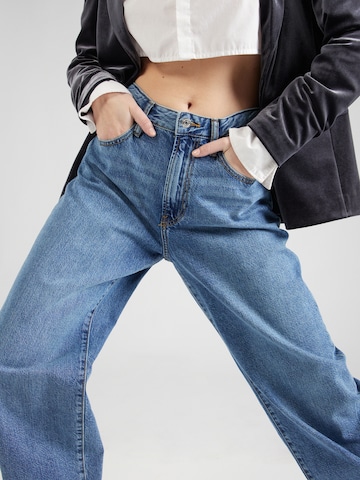 Gina Tricot Regular Jeans in Blau