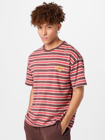 T-Shirt BDG Urban Outfitters en rouge : devant