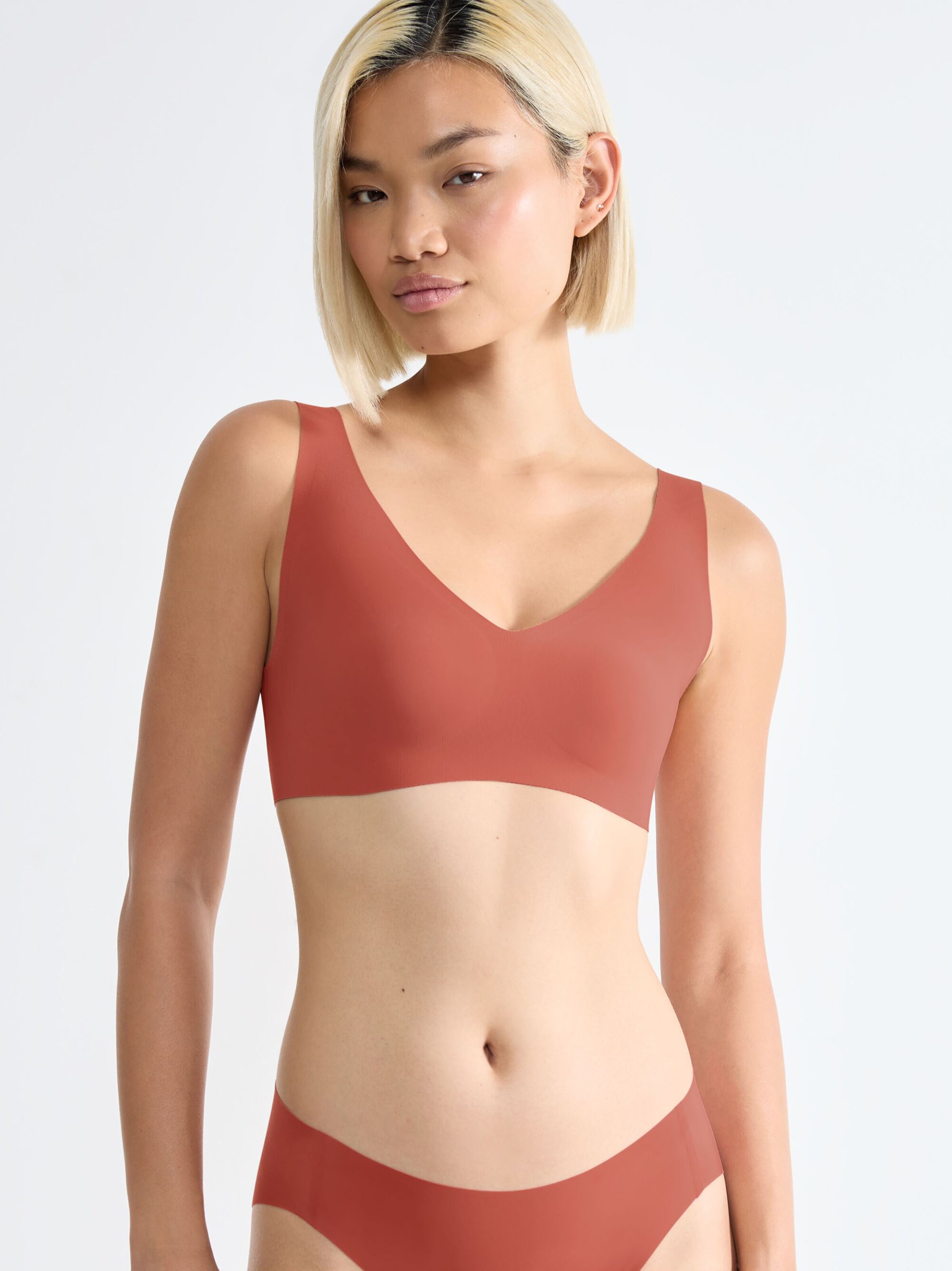 SLOGGI - Clásico Sujetador ' ZERO Feel 2.0 Bralette ' en naranja: frente