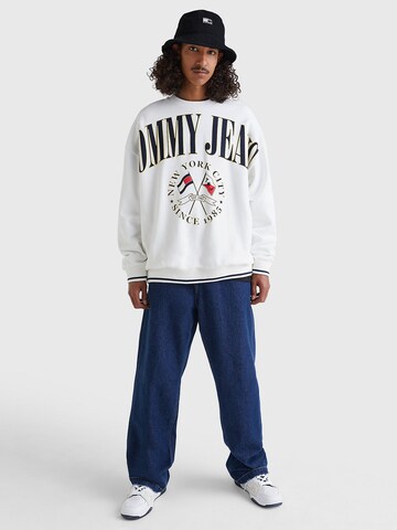 Tommy Jeans Sweatshirt 'Skater' in Weiß