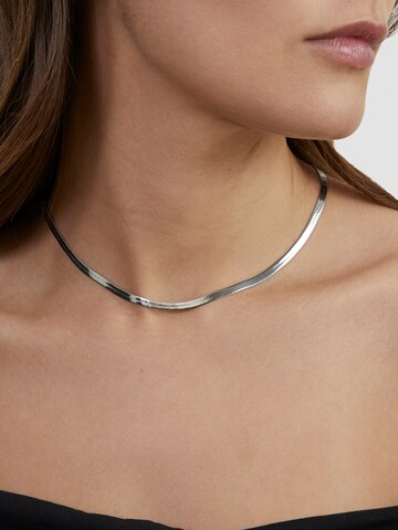 s.Oliver Necklace in Silver