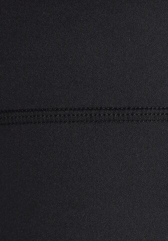 FAYN SPORTS Bootcut Hose in Schwarz