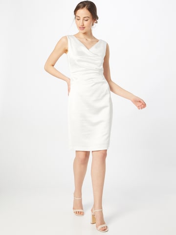 Robe fourreau Vera Mont en blanc