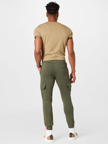 ALPHA INDUSTRIES Tapered Cargo nadrágok 'Terry Jogger' - zöld