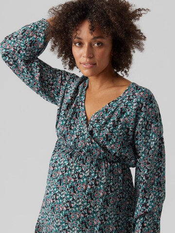 Vero Moda Maternity Рокля в черно