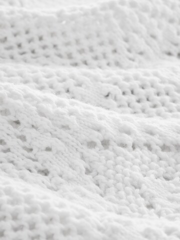 Next Stricktop in Weiß