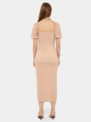 Hiccup - Vestido de cocktail em bege