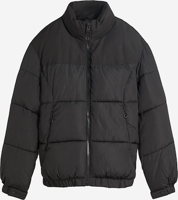 Bershka Talvitakki värissä musta: etupuoli