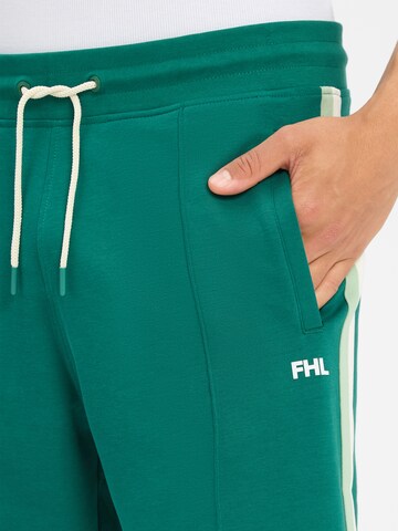 Finshley & Harding London Regular Shorts in Grün