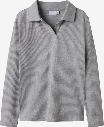 NAME IT - Camiseta en gris: frente