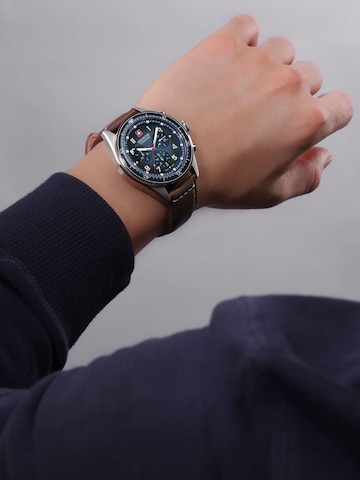 SWISS MILITARY HANOWA Uhr 'Greyhound Chrono' in Braun: Vorderseite