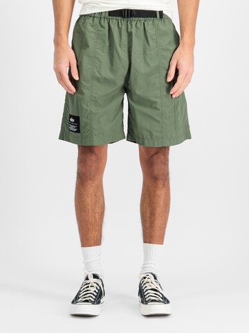 ALPHA INDUSTRIES regular Lærredsbukser i grøn: forside