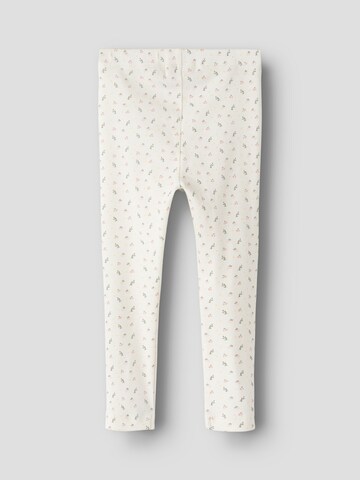 Lil'Atelier Skinny Legginsy 'NMFGago Lil' w kolorze biały
