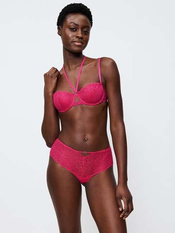 TRIUMPH Slip ' That Night In Vegas ' in Roze