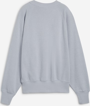 PUMA Sweatshirt 'CLASSICS' i grå