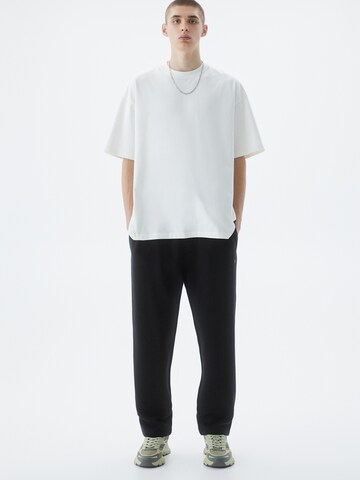 Pull&Bear Regular Trousers in Black